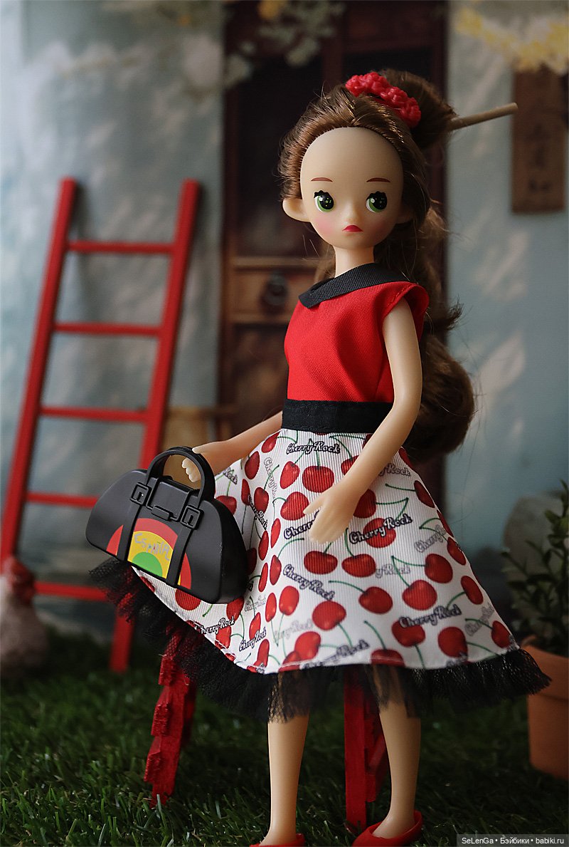 Подружилась со Strawberry девочкой