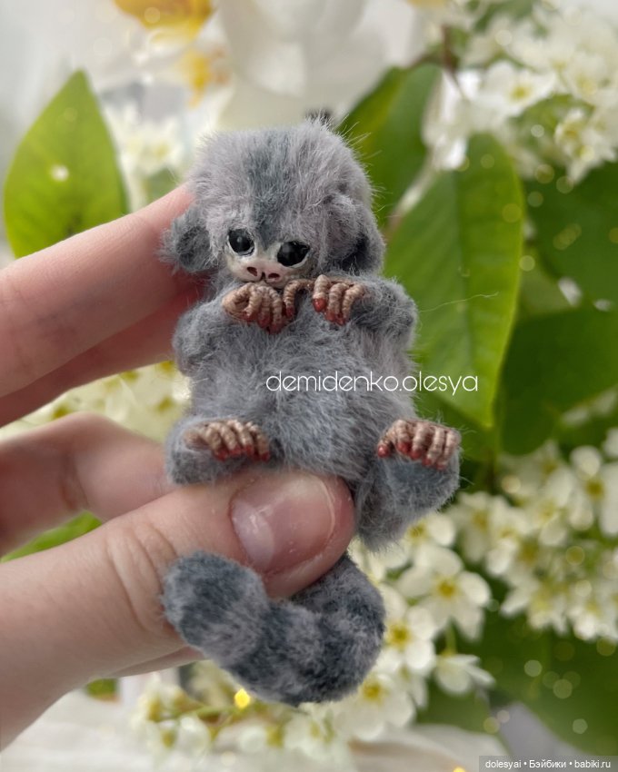 Миниатюрная обезьянка игрунка Рокси 🩶✨ (фото 5)