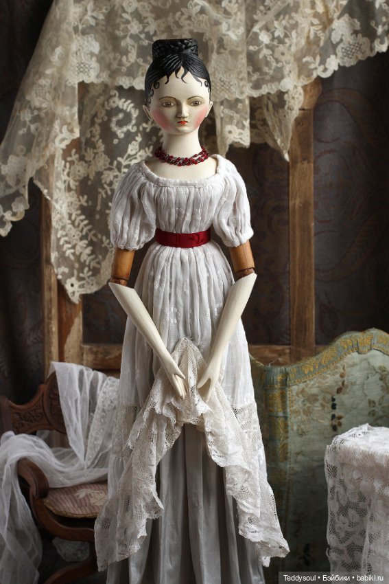 Кукла из дерева в стиле Grodner Tal Doll