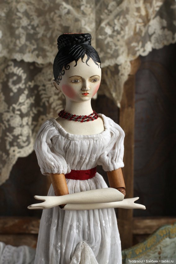 Кукла из дерева в стиле Grodner Tal Doll