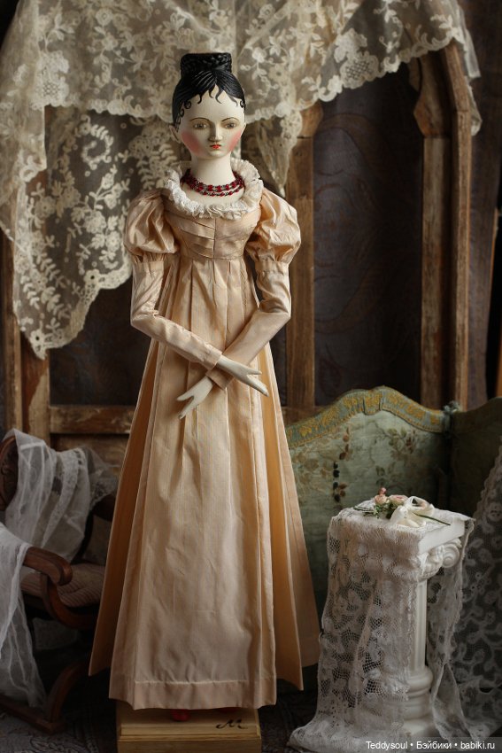 Кукла из дерева в стиле Grodner Tal Doll