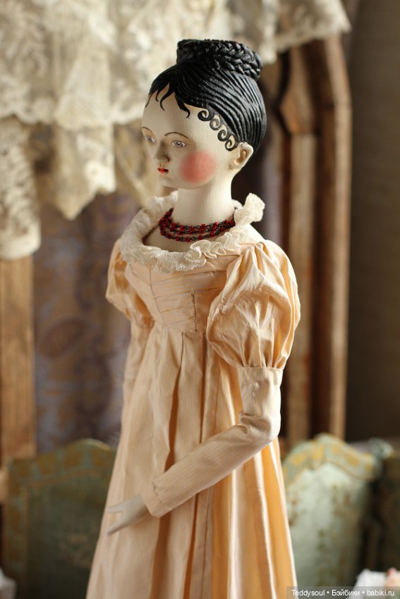 Кукла из дерева в стиле Grodner Tal Doll