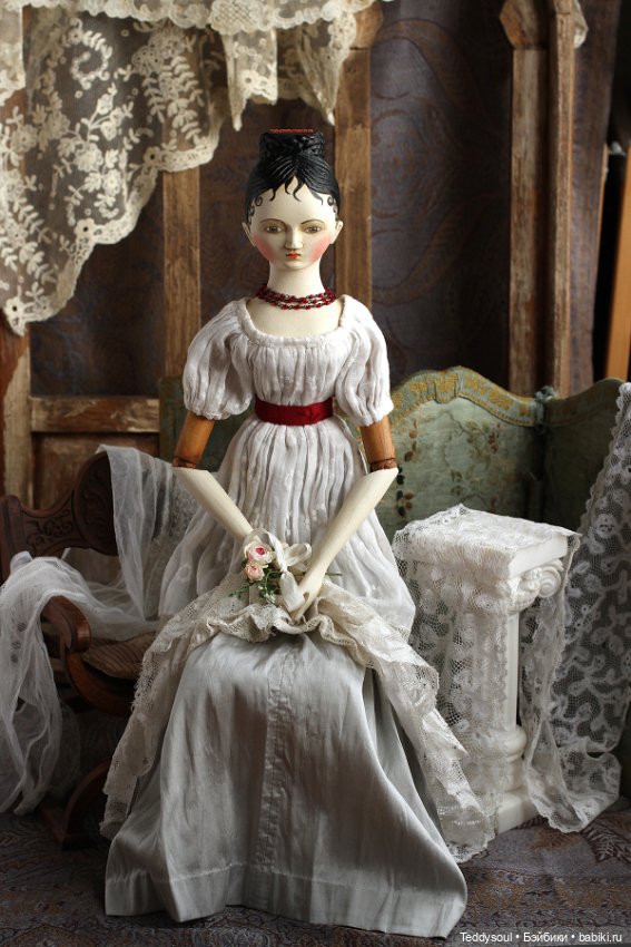 Кукла из дерева в стиле Grodner Tal Doll