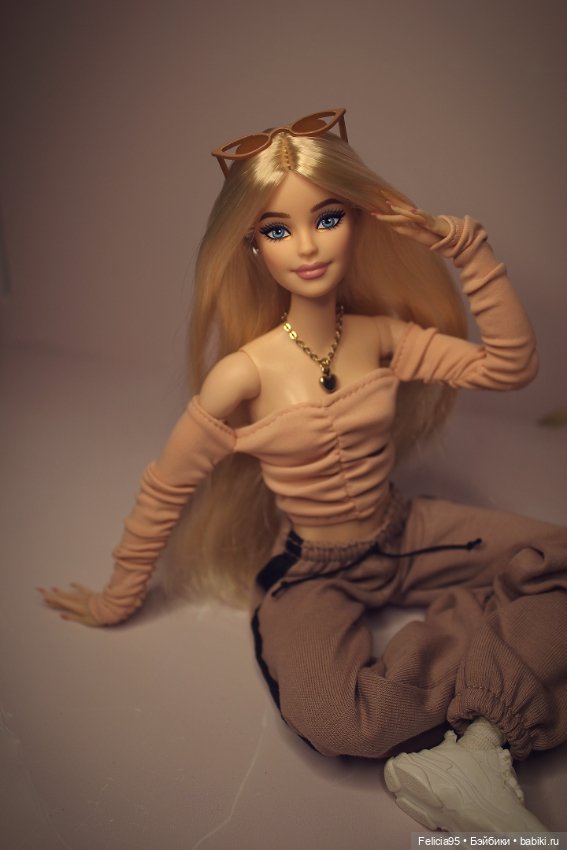 Barbie You Create Basics Neutral Kit Doll 003 . Millie (фото 5)