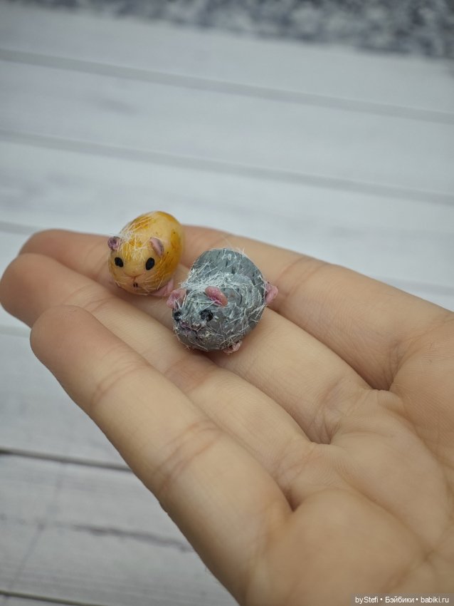 Из полимерной глины (для кукол Barbie)