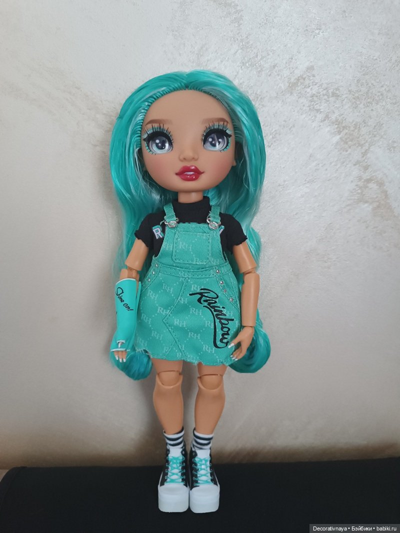 Rainbow High: Lilac Lane tall doll+Blu Brooks petit doll+Daria Roselyn Fashion Doll