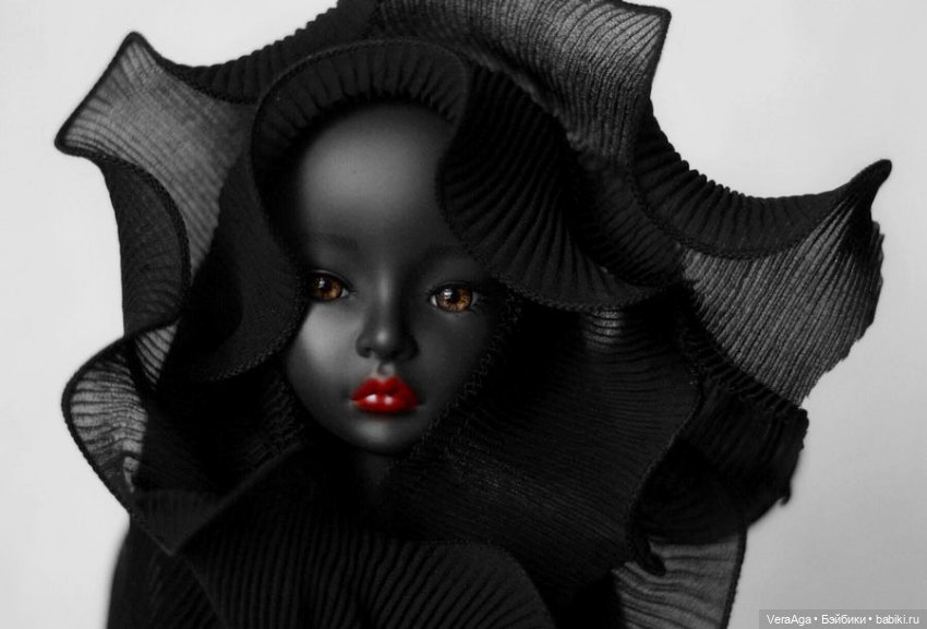 Амани: почти чёрно-белое — Куклы Ruby Red (Руби Ред) Fashion Friends: Siblies