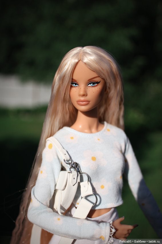 Xianxian model Molly блонди