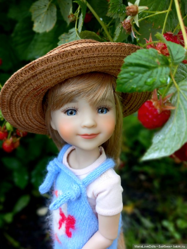 В малиновой заре — Куклы Ruby Red (Руби Ред) Fashion Friends: Siblies