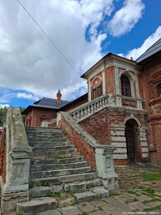 Крутицкое подворье. Часть первая, с Таллулой (фото 2)