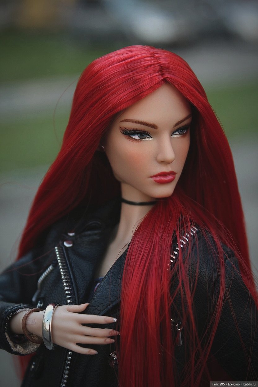 Dc Supermodel разрывает просто в сердечко