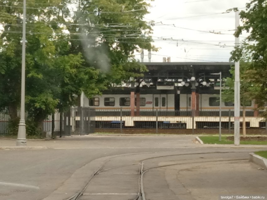 Pinkneon, трамвай 50, Бауманская