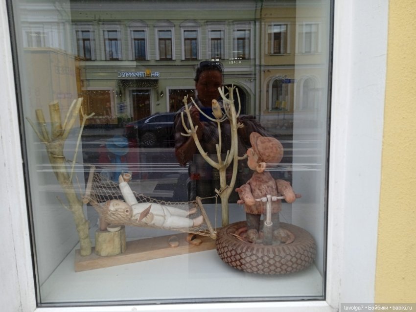 Pinkneon, трамвай 50, Бауманская
