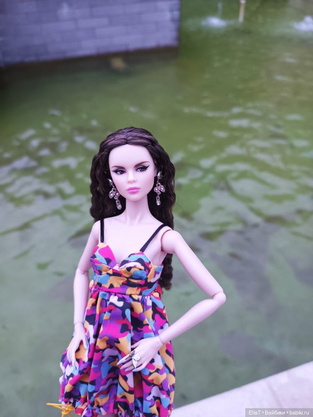 У фонтана — Куклы Integrity Toys (Интегрити): Poppy Parker (фото 2)
