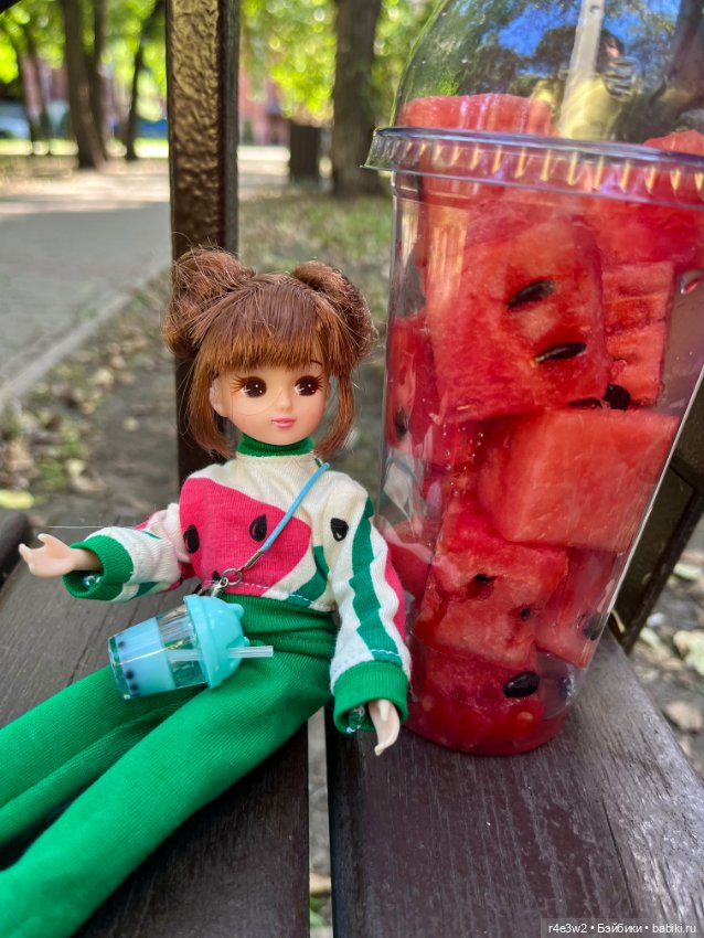 Ликка и арбуз 🍉 — Куклы Takara Tomy (Такара): Licca (Ликка) (фото 6)