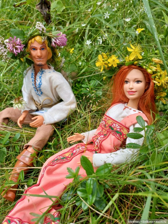 Федя и Агата в полях... И цветах🌼🌸🌾