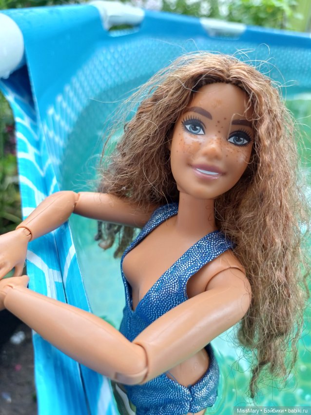 Тая. Отдых в бассейне 🏖️ — Куклы Барби