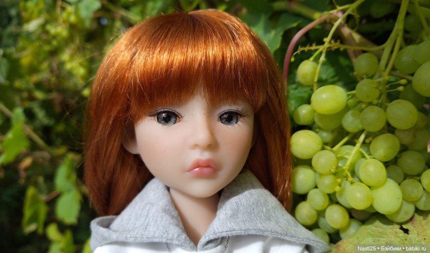 Агния на прогулке — Куклы Ruby Red (Руби Ред) Fashion Friends: Siblies