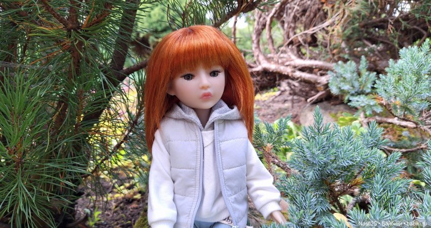 Агния на прогулке — Куклы Ruby Red (Руби Ред) Fashion Friends: Siblies
