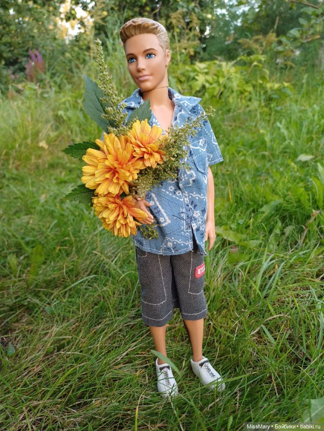 Дарите девушкам цветы 💐 — Куклы Барби