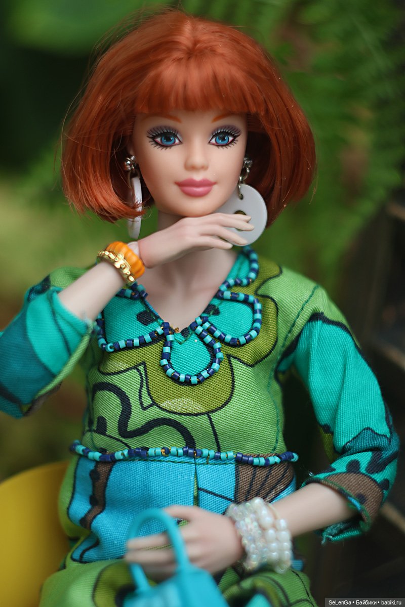 Барби в розовой шубке #Barbie Groovy 60-s (фото 7)