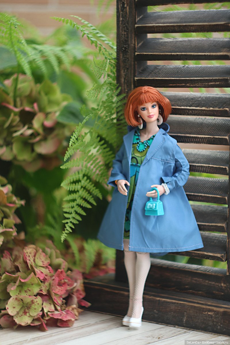 Барби в розовой шубке #Barbie Groovy 60-s (фото 2)