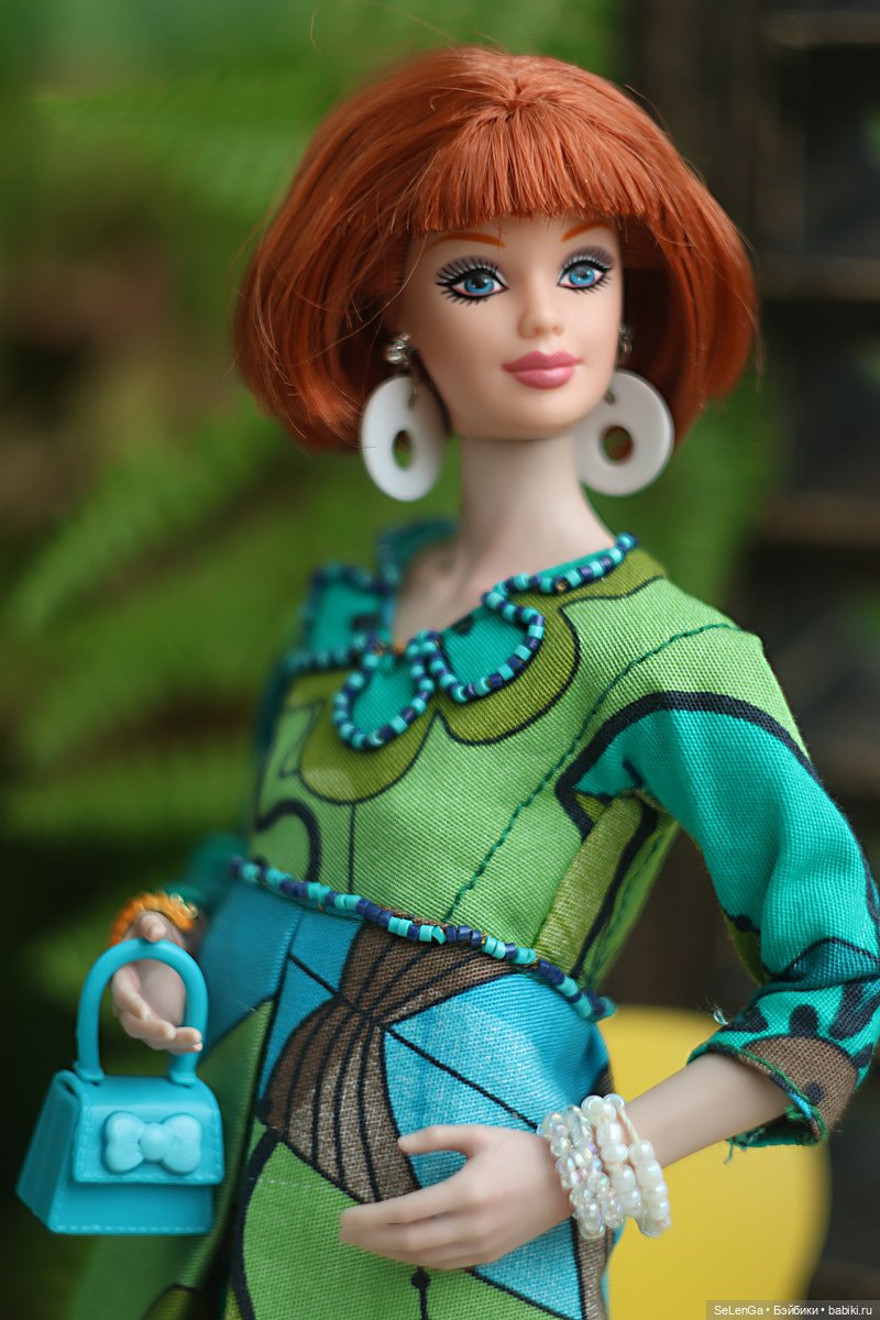 Барби в розовой шубке #Barbie Groovy 60-s