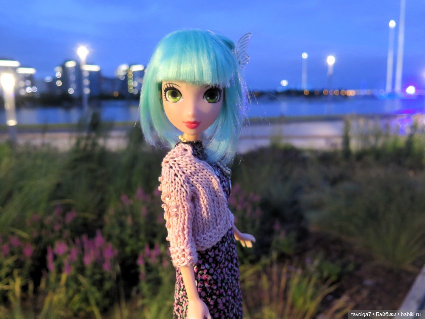 Regal Academy Василиса - первая прогулка по набережной Лахты год назад