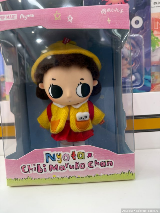 Витрина Pop Mart: Nyota + Chibi Maruko