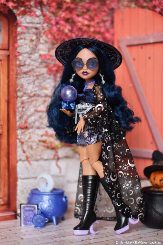 Она что-то видит — Куклы Monster High (Монстер Хай) (фото 3)