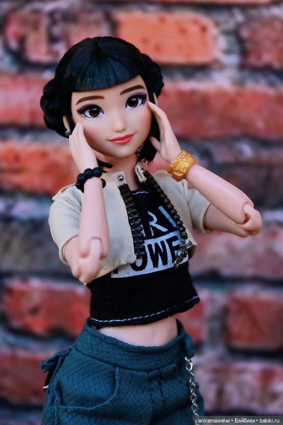 Зои (Zoey) KPop Demon Hunters