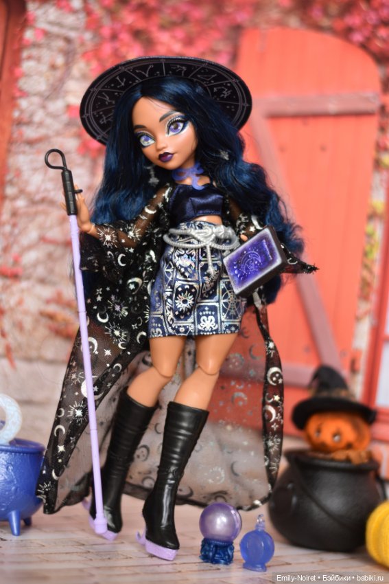 Она что-то видит — Куклы Monster High (Монстер Хай) (фото 6)