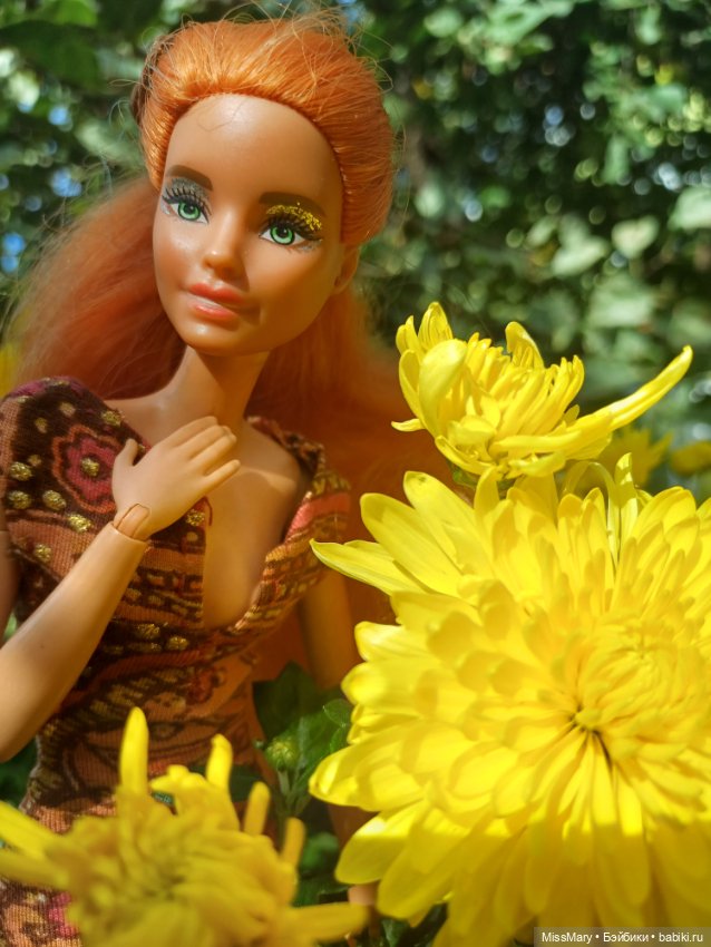Рыжая лиса 🦊 и хризантемы 🌼 (фото 4)