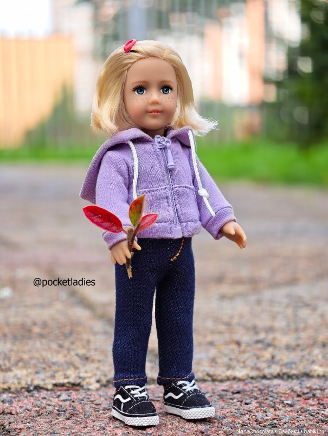 Pocket Ladies: Эми вышла на прогулку American girl mini