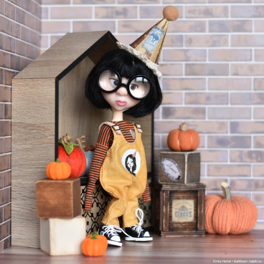 Эдна и тыквенный цирк — Кукла Эдна Мод (Edna Mode): Суперсемейка (The Incredibles) (фото 2)