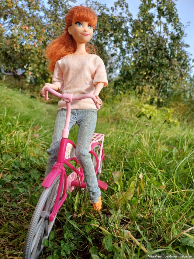 Анька и Танька на велопрогулке 🚲 (фото 2)