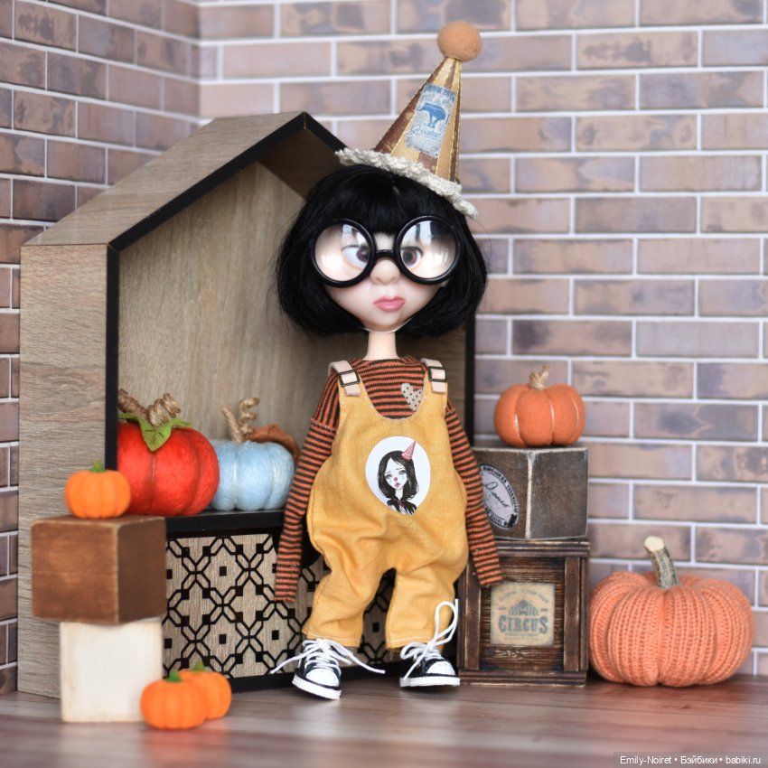 Эдна и тыквенный цирк — Кукла Эдна Мод (Edna Mode): Суперсемейка (The Incredibles)