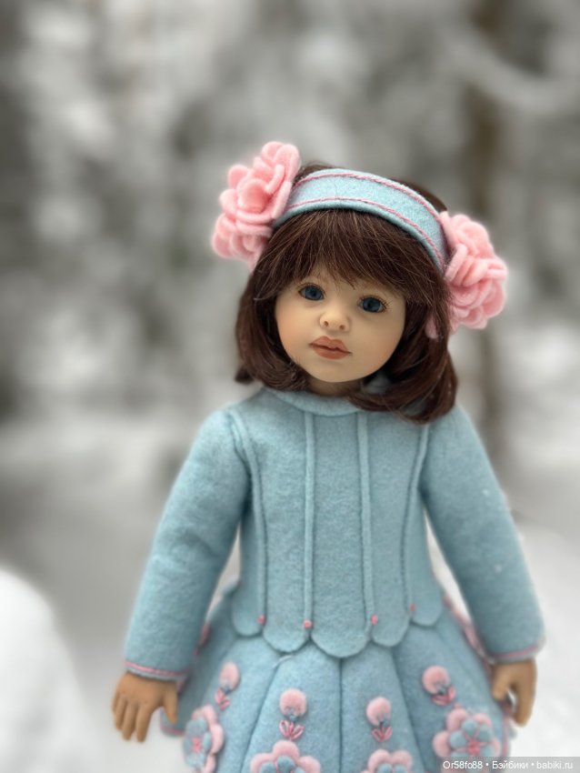 ❄️❄️❄️ «Снежные приключения маленькой фигуристки Роми: фотосессия на настоящем льду ⛸️»