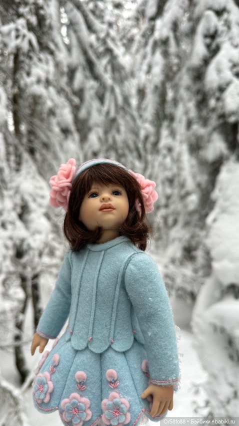 ❄️❄️❄️ «Снежные приключения маленькой фигуристки Роми: фотосессия на настоящем льду ⛸️»