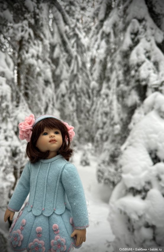 ❄️❄️❄️ «Снежные приключения маленькой фигуристки Роми: фотосессия на настоящем льду ⛸️»