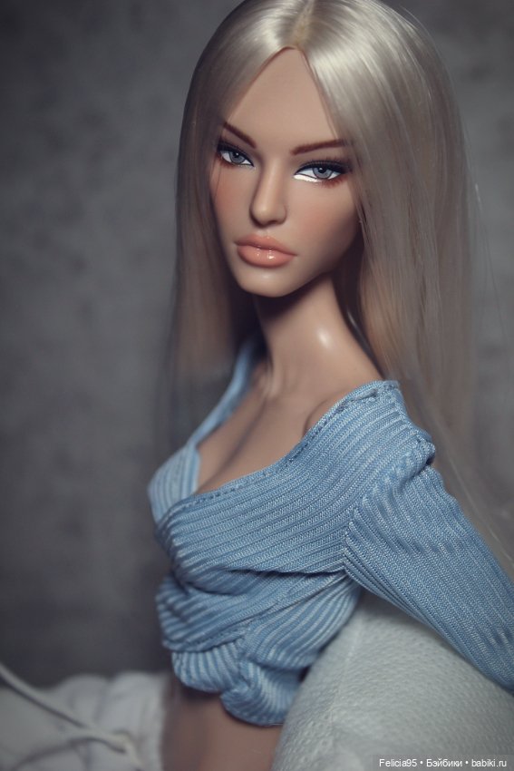 Ещё одна из рода Dc supermodel. DEMI CELIA. Snezhka (фото 2)