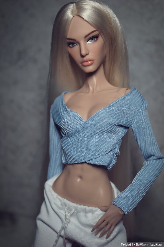 Ещё одна из рода Dc supermodel. DEMI CELIA. Snezhka (фото 7)