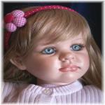 Немного новых фотографий моих кукол или как обновки делили...