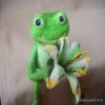 Лягушачье семейство - валяние игрушек
