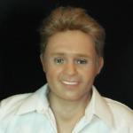 Нужна помощь в перевозке портретной куклы в питер