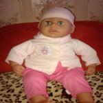 Глазки у Беби Анабель. Вытирайте слезки осторожно.