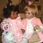 Куколки от Дорис Штаннат - беляночка и шоколадка