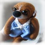 Бусинка-медвежонок в технике сухого валяния