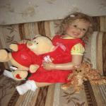 Девчёнки, кто нибудь пробовал прошить паричёк у куклы по периметру?