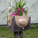 Интересные идеи из дерева - кашпо, своречник, кормушка